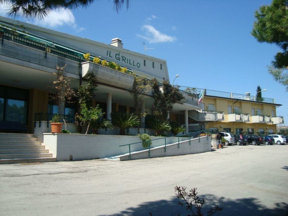Hotel Ristorante Il Grillo Acquaviva Picena Exterior photo